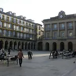 Juan Xxiii Plaza Apartment *